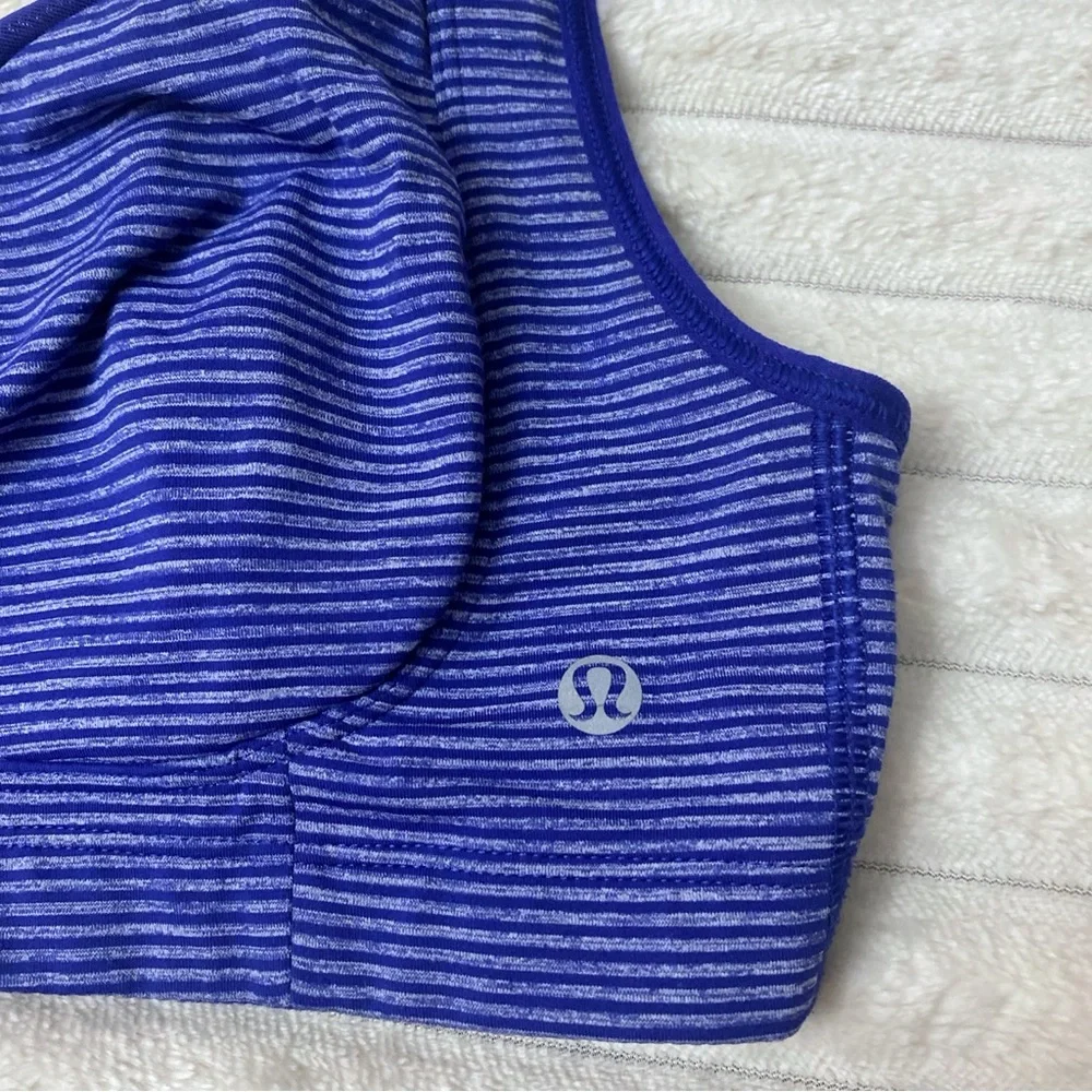 Lululemon / Ta Ta Tamer sports bra - Picture 2 of 4